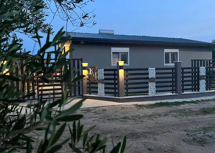 K&M Villas